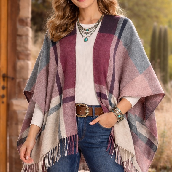 Three Dots Jackets & Blazers - NWOT Three Dots Cashmere Blend Poncho Western Fringe Poncho